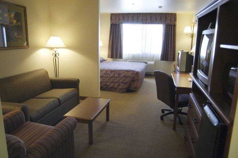 Bloomfield Best Western Territorial Inn And Suites חדר תמונה
