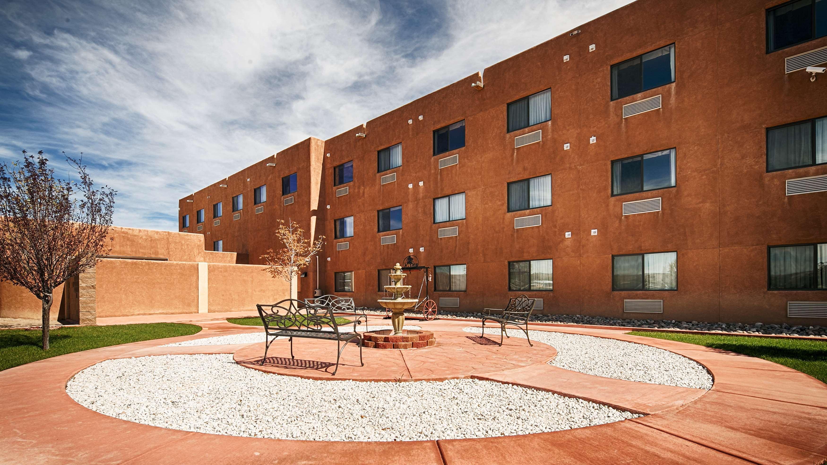 Bloomfield Best Western Territorial Inn And Suites מראה חיצוני תמונה
